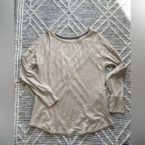 zippered side pockets stretch soft long sleeve top